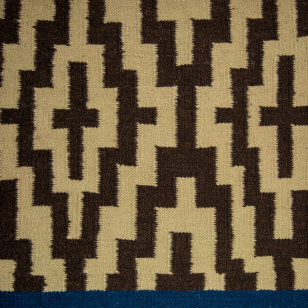 Arianna hand-loomed area rug design